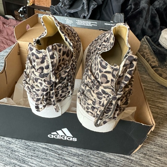 Slip Ons - Picture 3 of 3